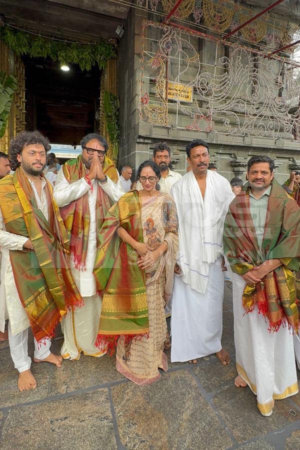 Tollywood Celebrities Visits Tirumala Tirupati Temple Photos7