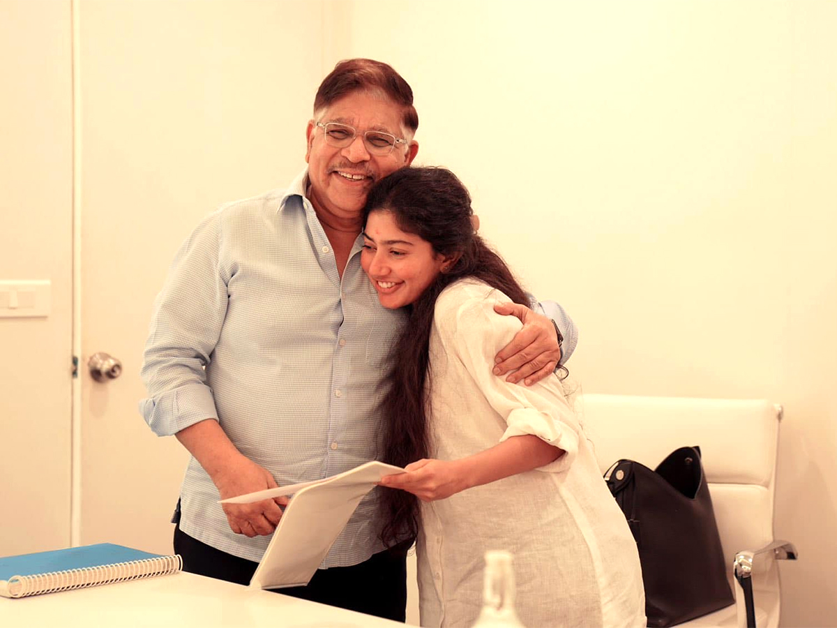 #HBDSaiPallavi : Tollywood Actress Sai Pallavi Rare And Unseen Photos2