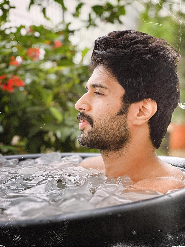 Unseen And Rare Pictures From The Unseen Gallery Of Vijay Deverakonda Photos29