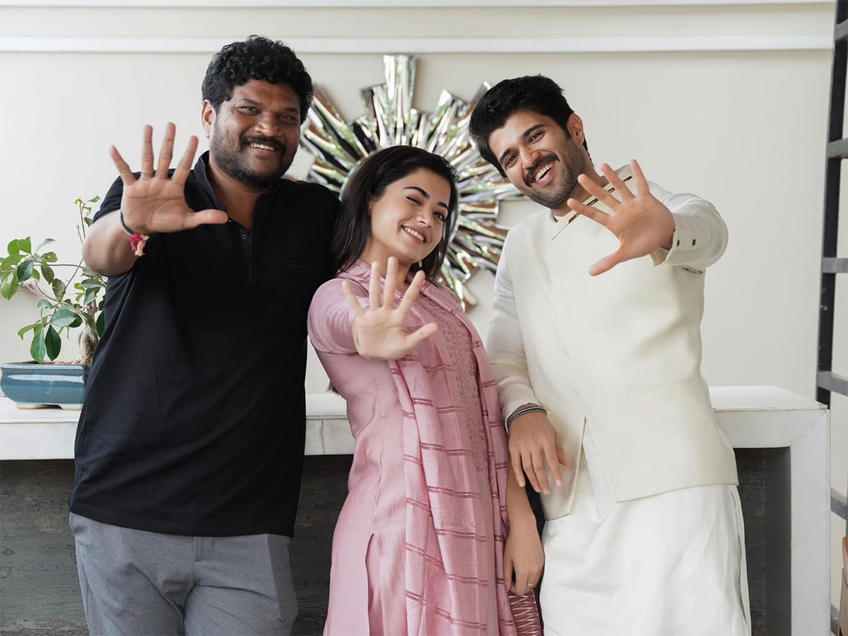 Unseen And Rare Pictures From The Unseen Gallery Of Vijay Deverakonda Photos45