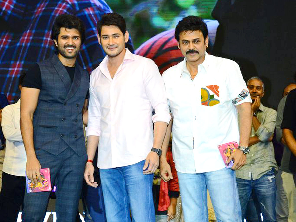 Unseen And Rare Pictures From The Unseen Gallery Of Vijay Deverakonda Photos8