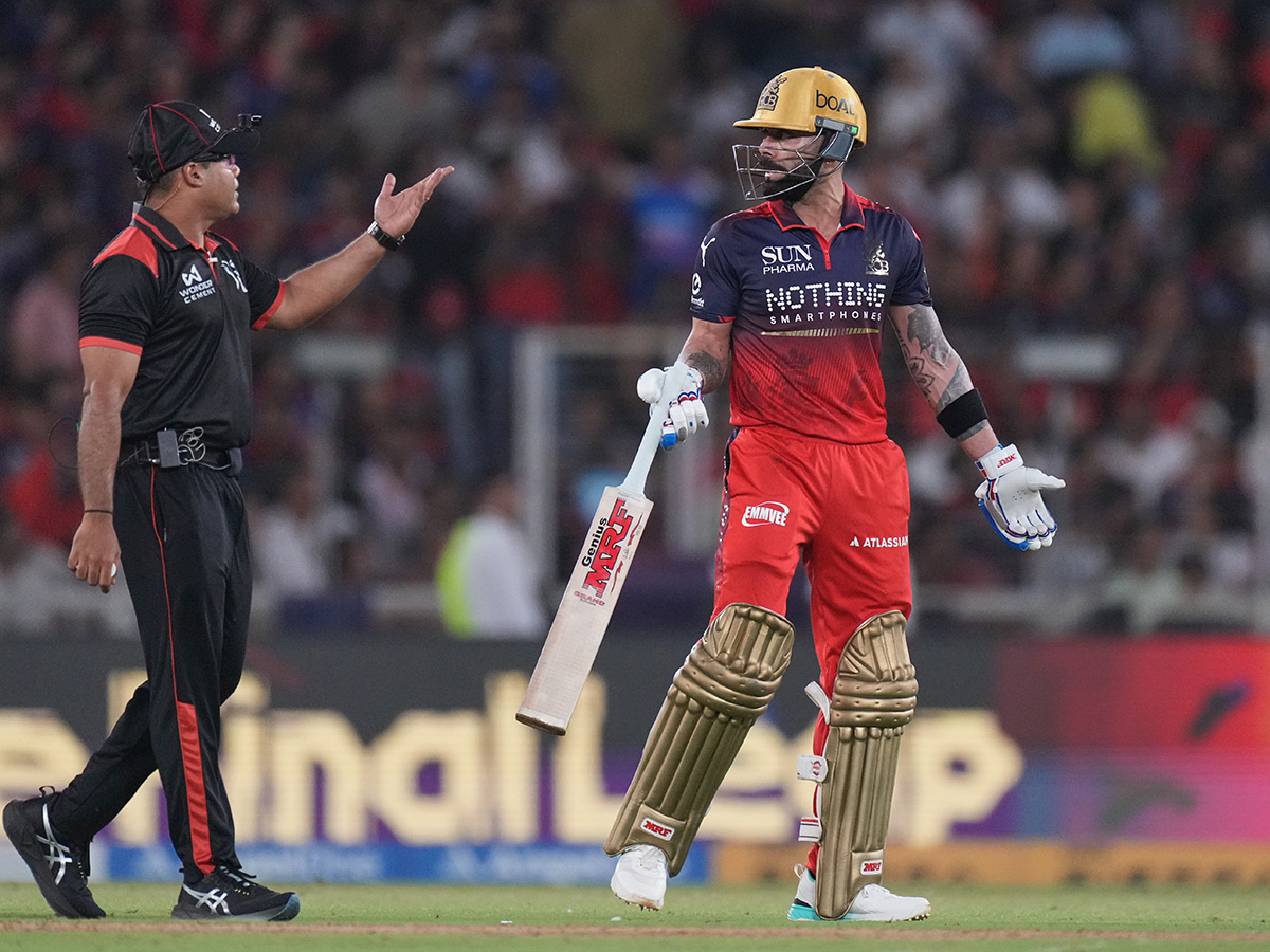 IPL 2026 : RCB  Players Celebrate With the Trophy After Winning 11