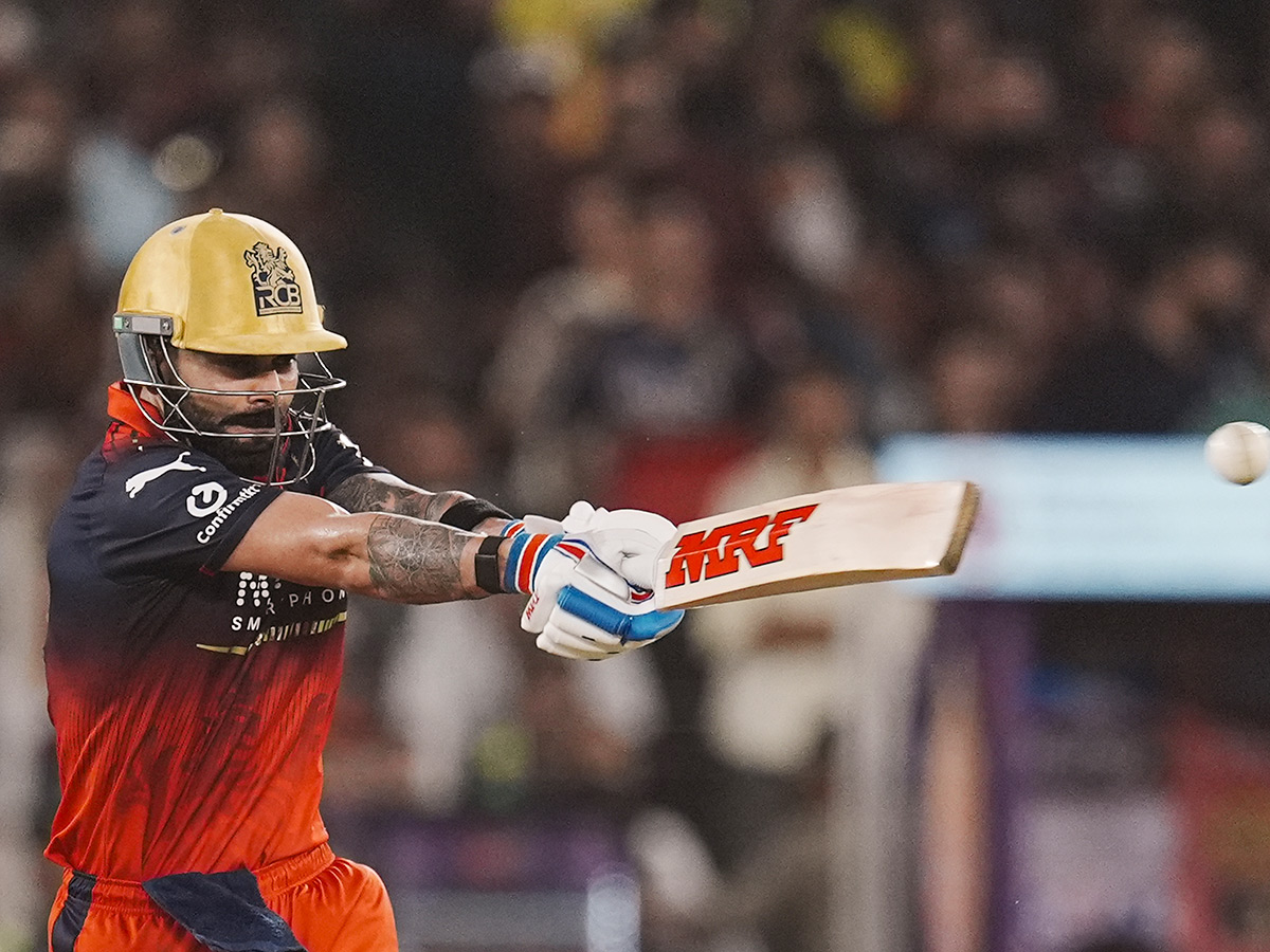IPL 2026 : RCB  Players Celebrate With the Trophy After Winning 22