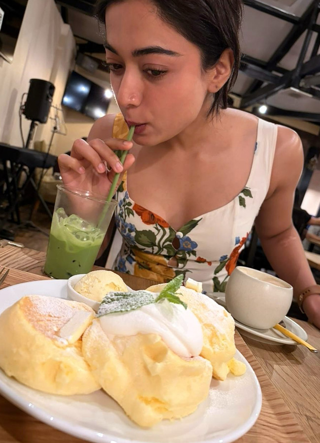 Rashmika on a trip to Japan with her husband still hiding Photos4