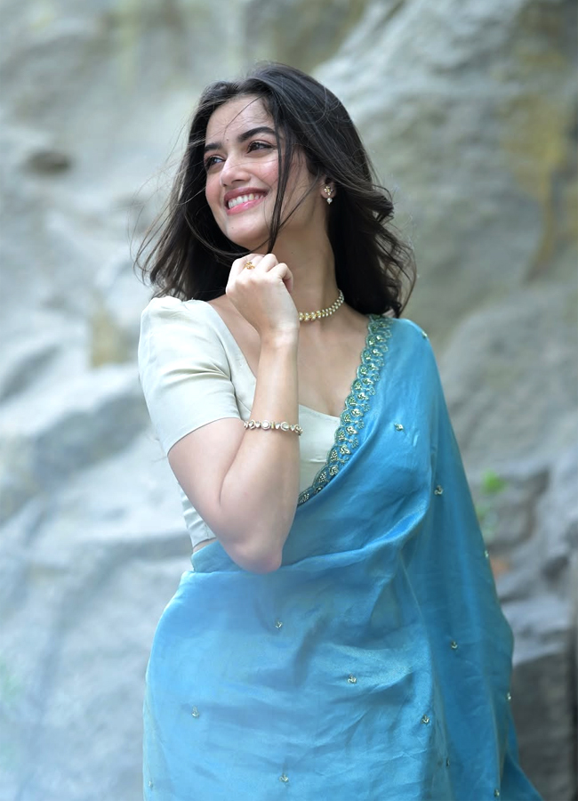 Actress Bhagyashri Borse Latest Beautiful Photos2