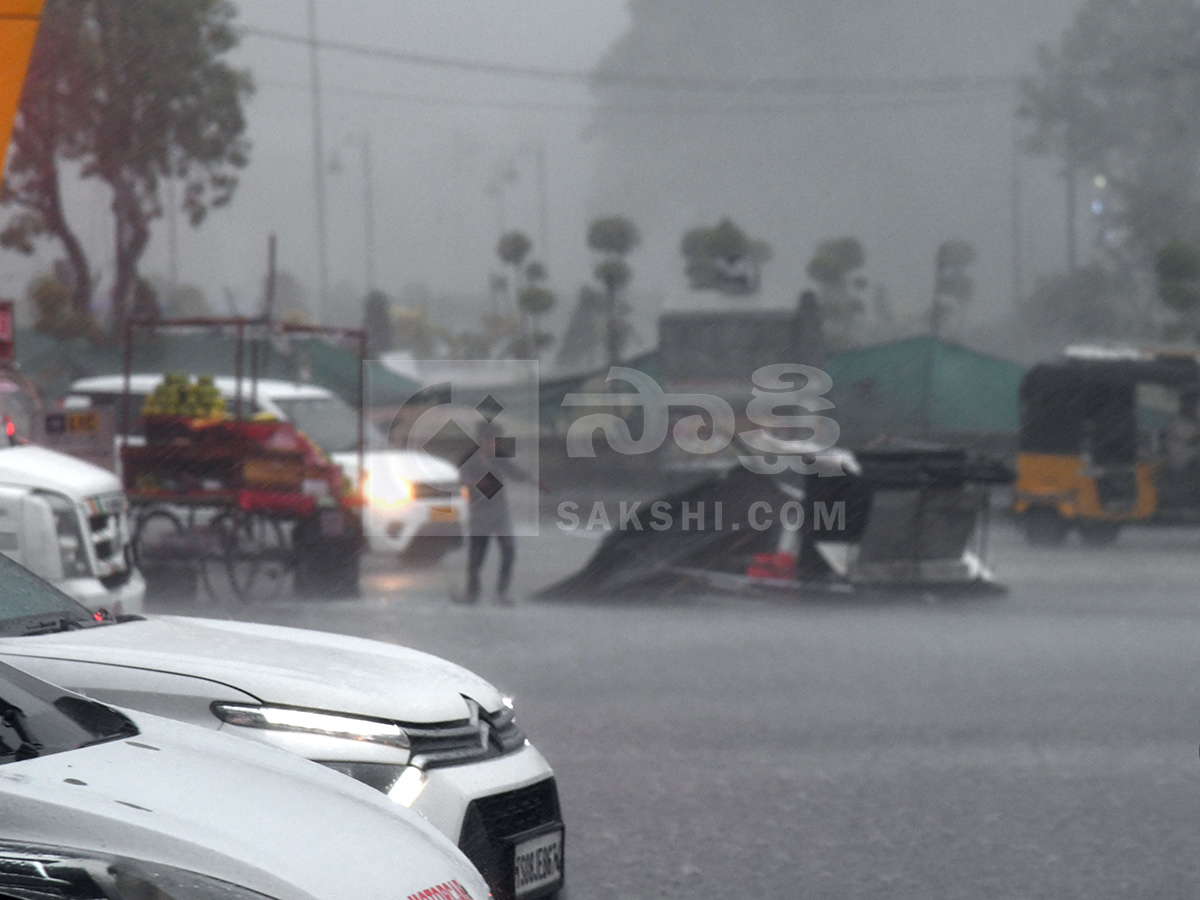 Today Heavy Rains In Hyderabad HD Photos8