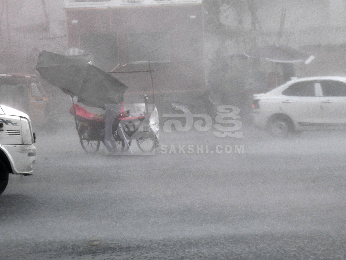 Today Heavy Rains In Hyderabad HD Photos9