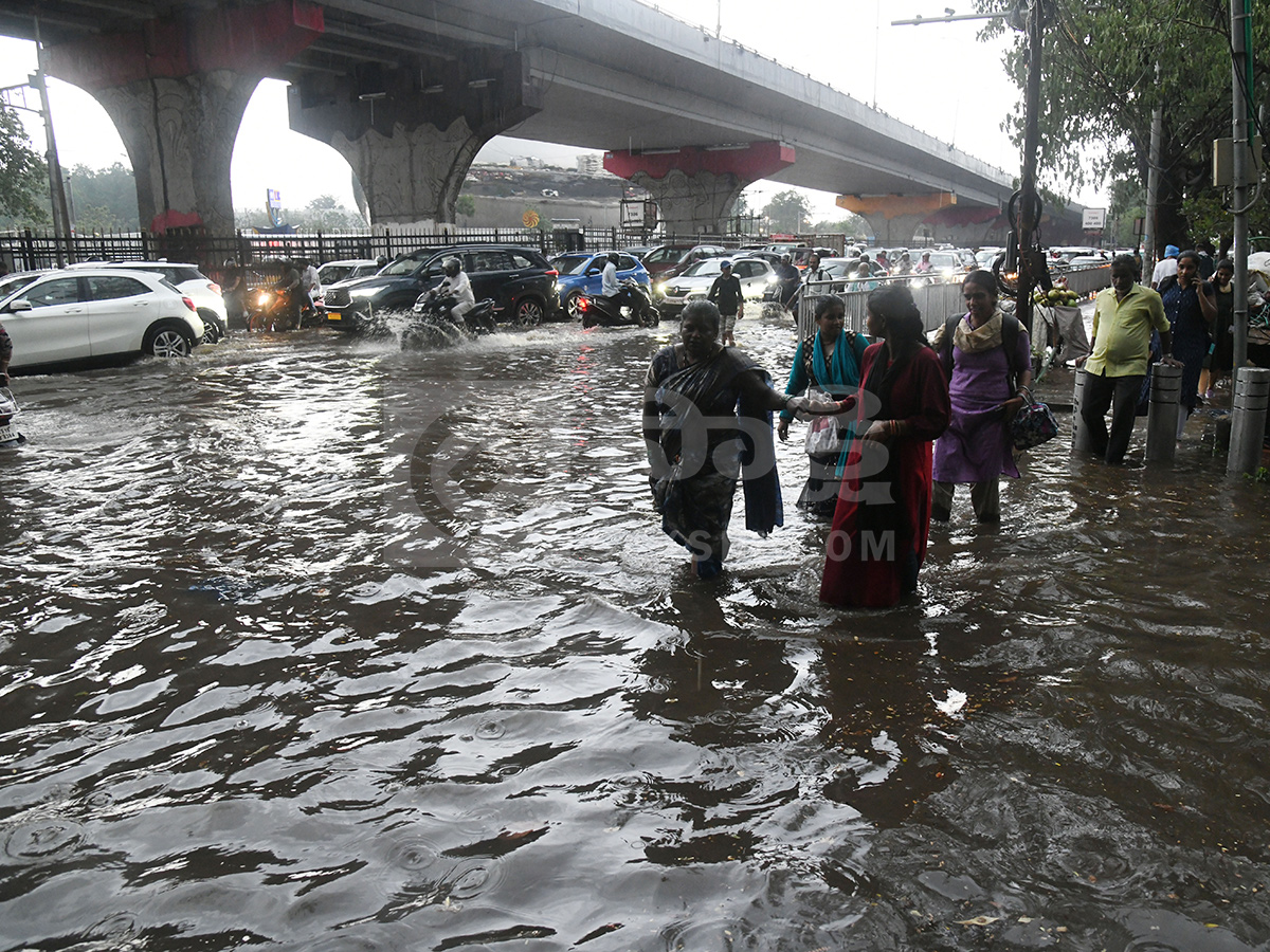 Today Heavy Rains In Hyderabad HD Photos30
