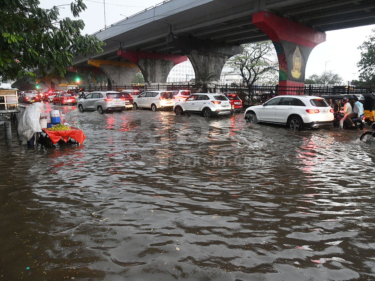 Today Heavy Rains In Hyderabad HD Photos34