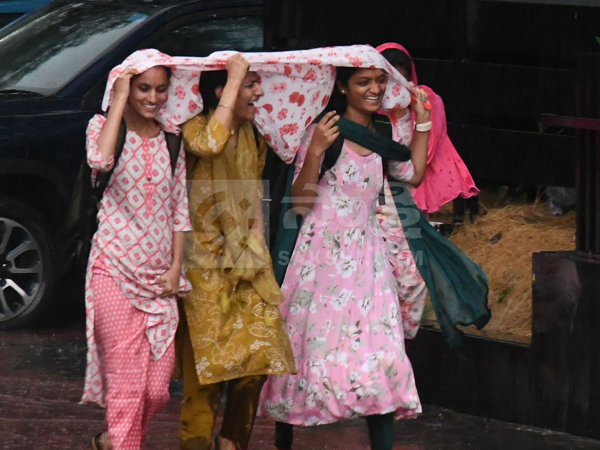 Today Heavy Rains In Hyderabad HD Photos38