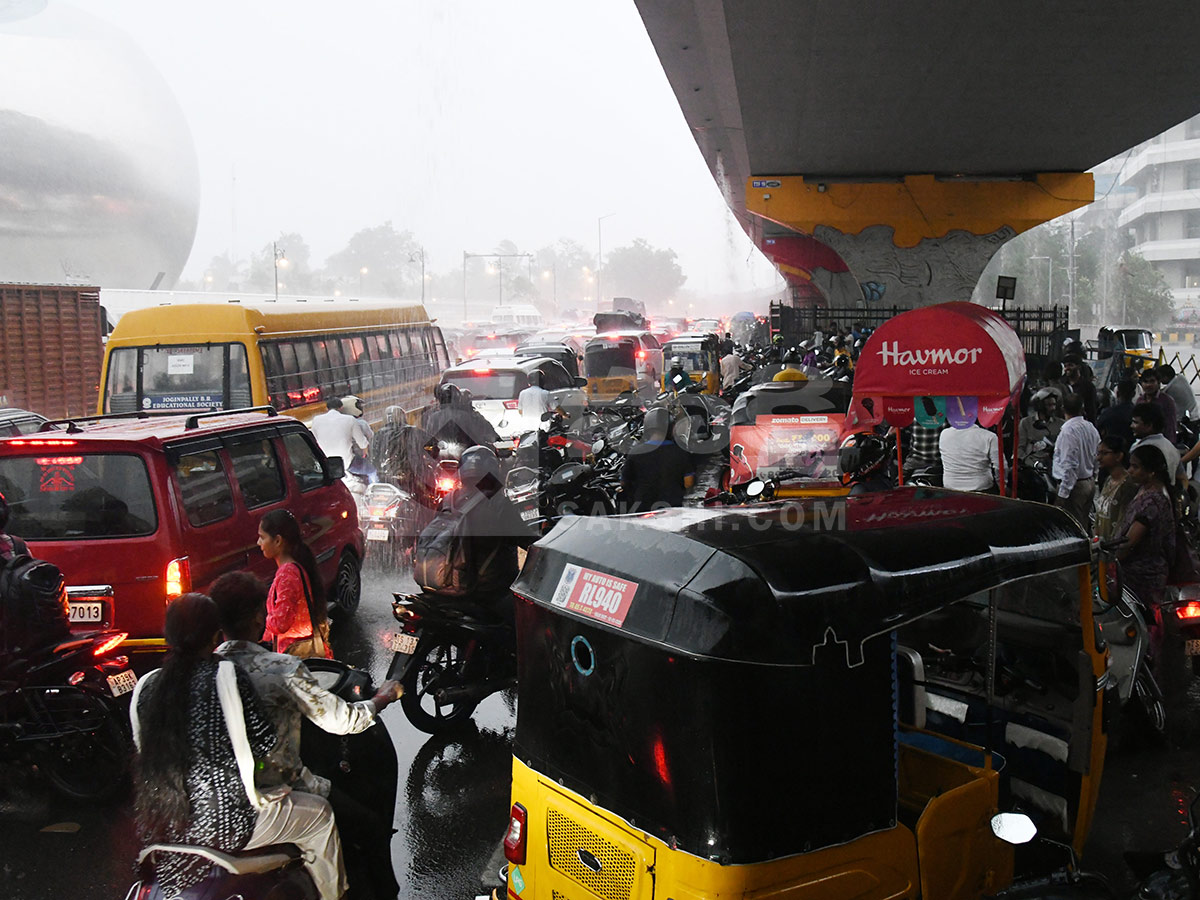 Today Heavy Rains In Hyderabad HD Photos5