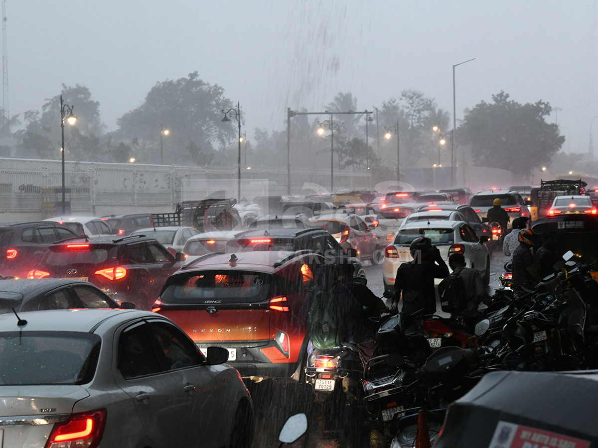 Today Heavy Rains In Hyderabad HD Photos7