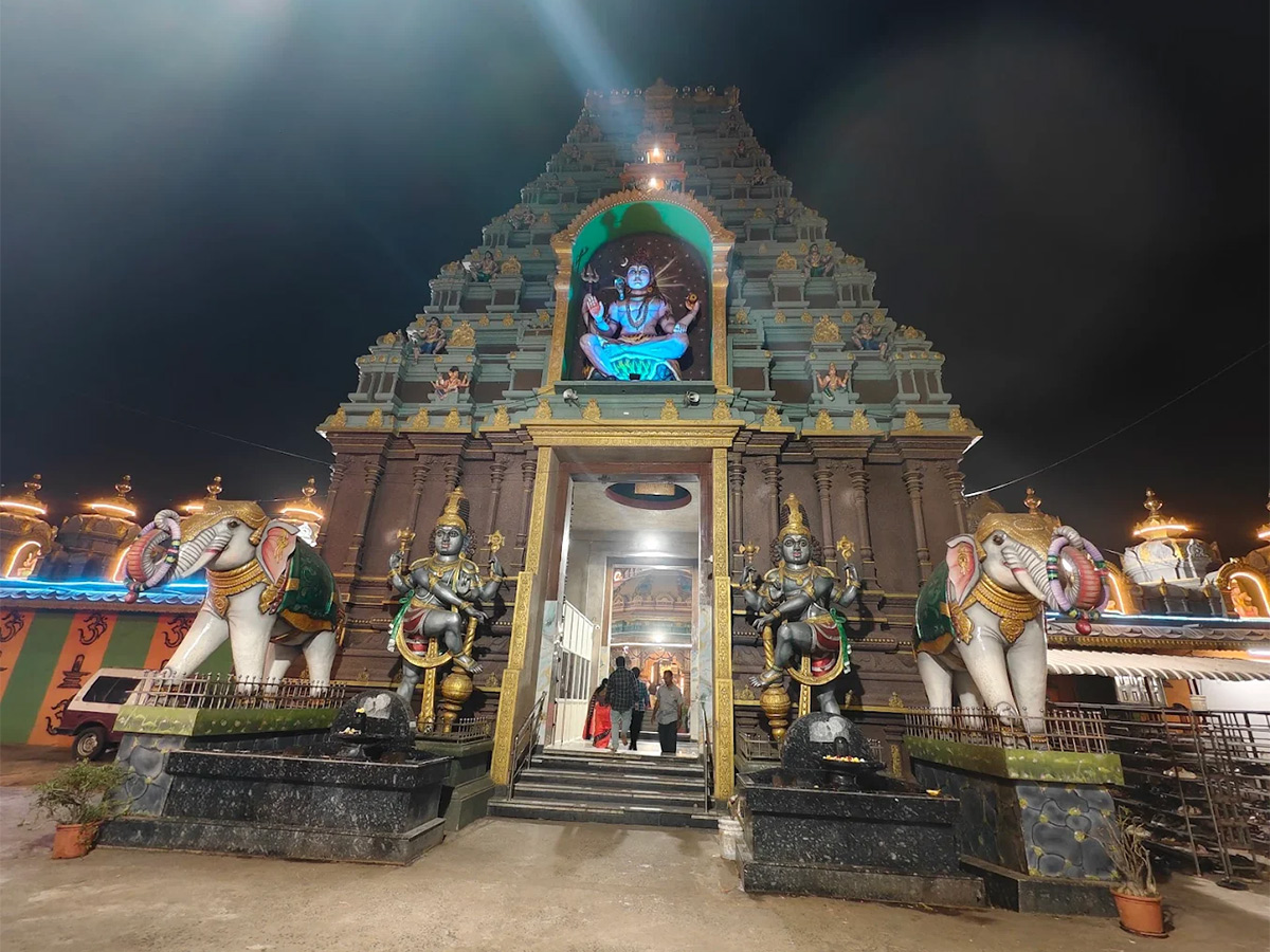 Devotional : Mahakaleshwar Temple 2nd Ujjain Rajahmundry HD Photos 17
