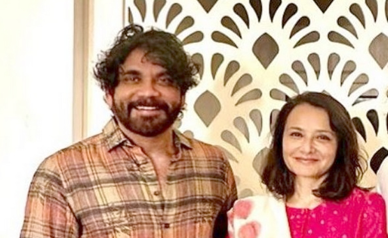 Nagarjuna And Amala akkineni 34th wedding Anniversary Photos13
