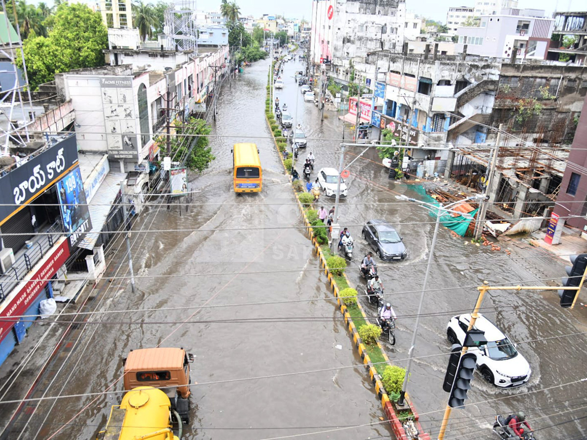 Today Rains In Vijayawada HD Photos18