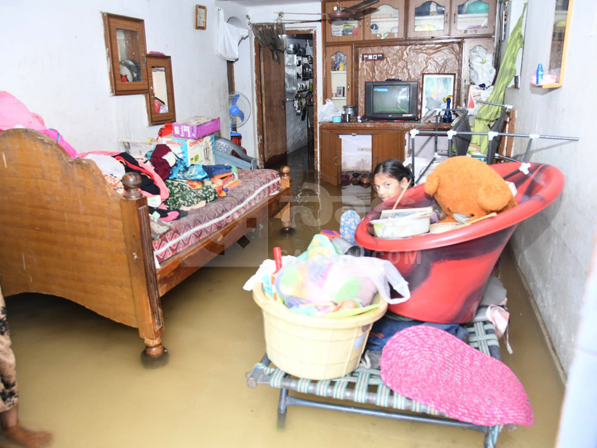 Today Rains In Vijayawada HD Photos2