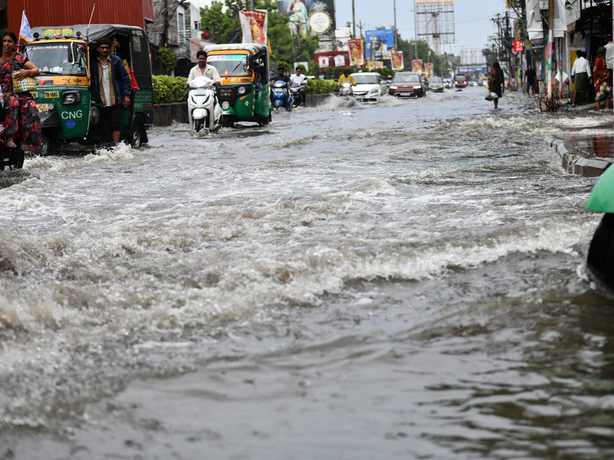 Today Rains In Vijayawada HD Photos21