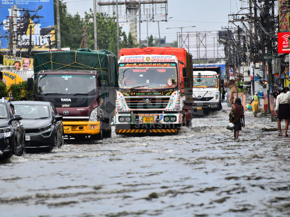 Today Rains In Vijayawada HD Photos22