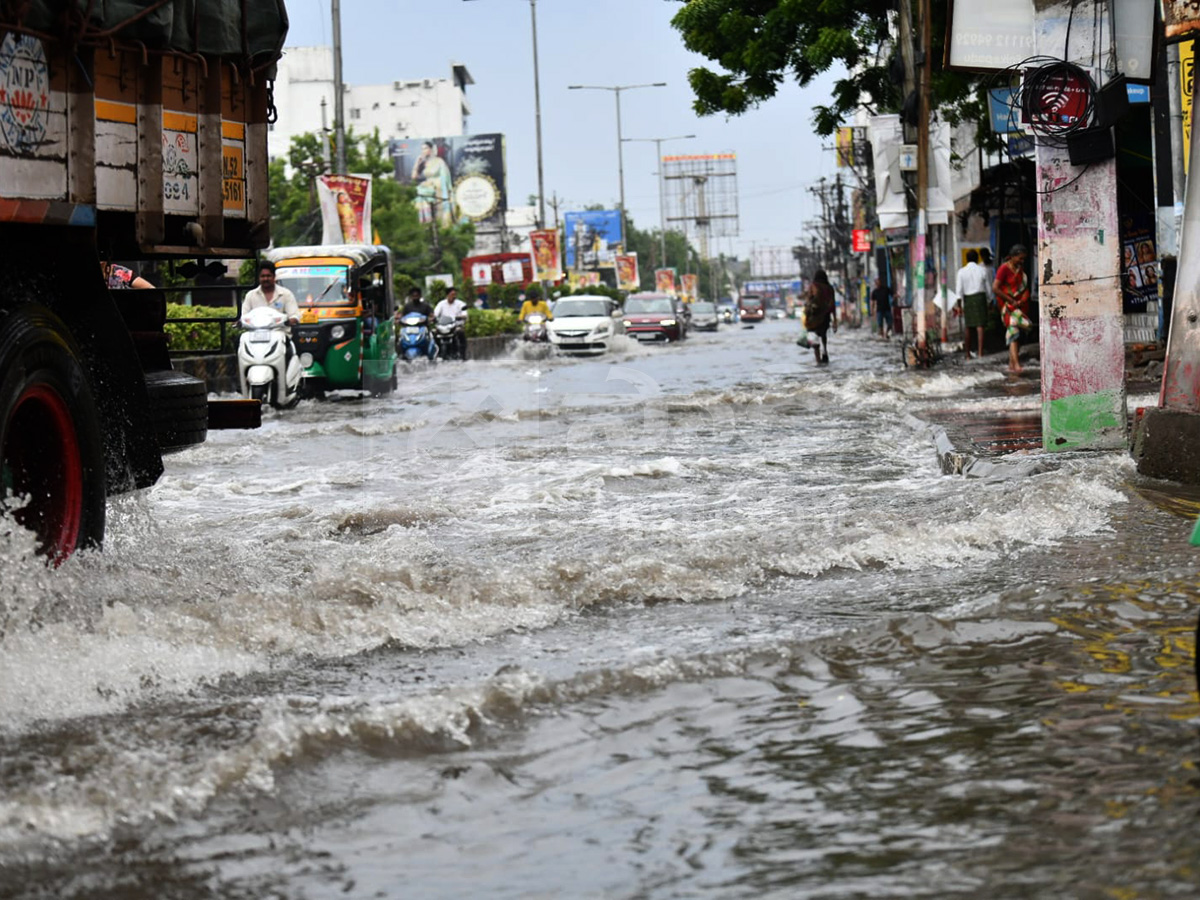 Today Rains In Vijayawada HD Photos23