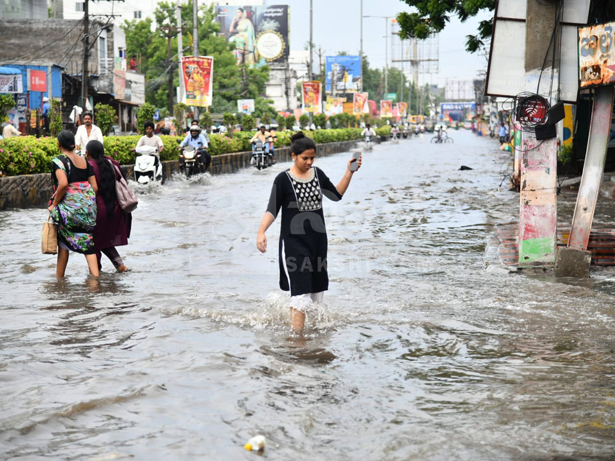 Today Rains In Vijayawada HD Photos25
