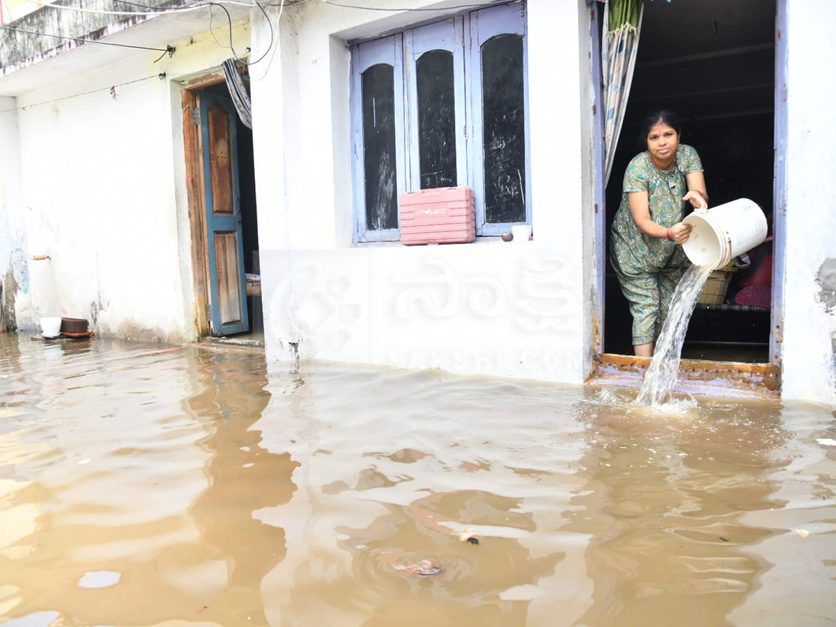 Today Rains In Vijayawada HD Photos3