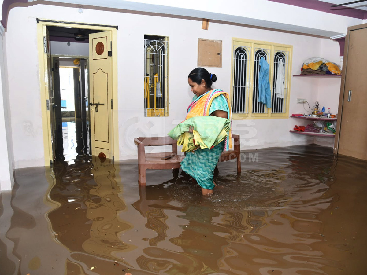 Today Rains In Vijayawada HD Photos4