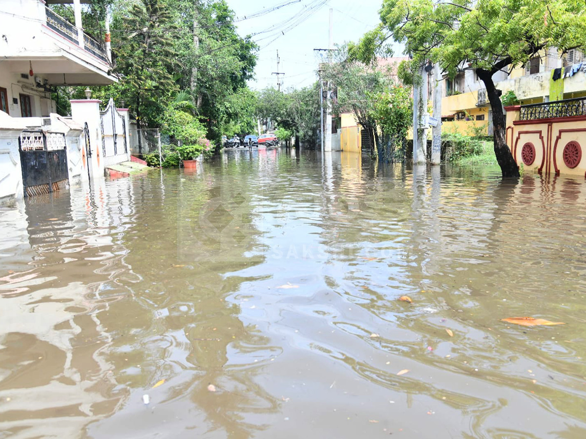 Today Rains In Vijayawada HD Photos5
