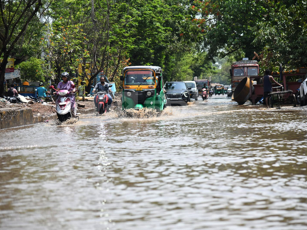 Today Rains In Vijayawada HD Photos6