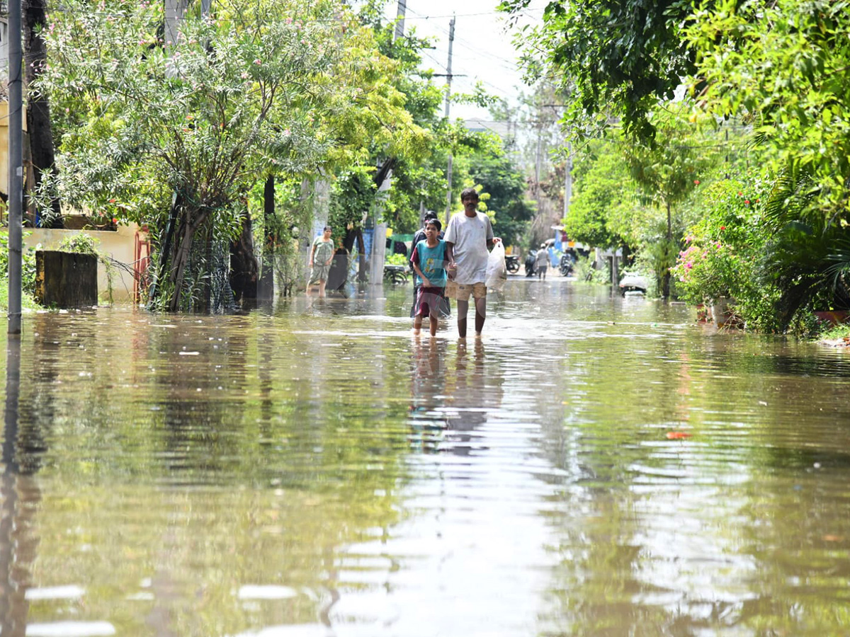 Today Rains In Vijayawada HD Photos8