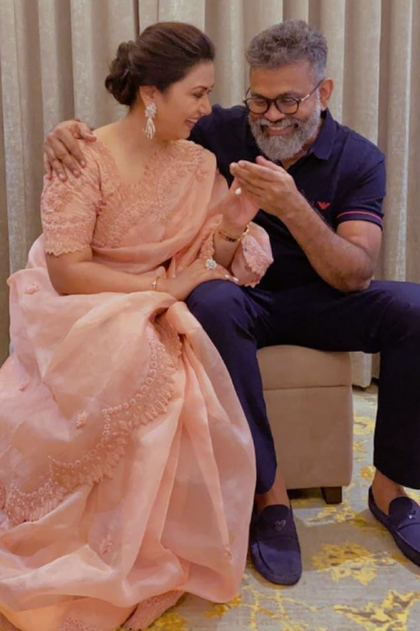 Director Sukumar And His Wife Thabitha Wedding Anniversary Special Photos27