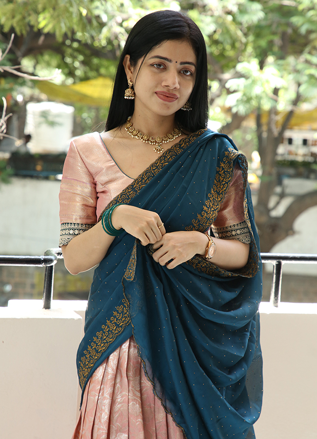 Kotha Malupu Movie Heroine Bhairavi Ardhya Deka HD Photos12