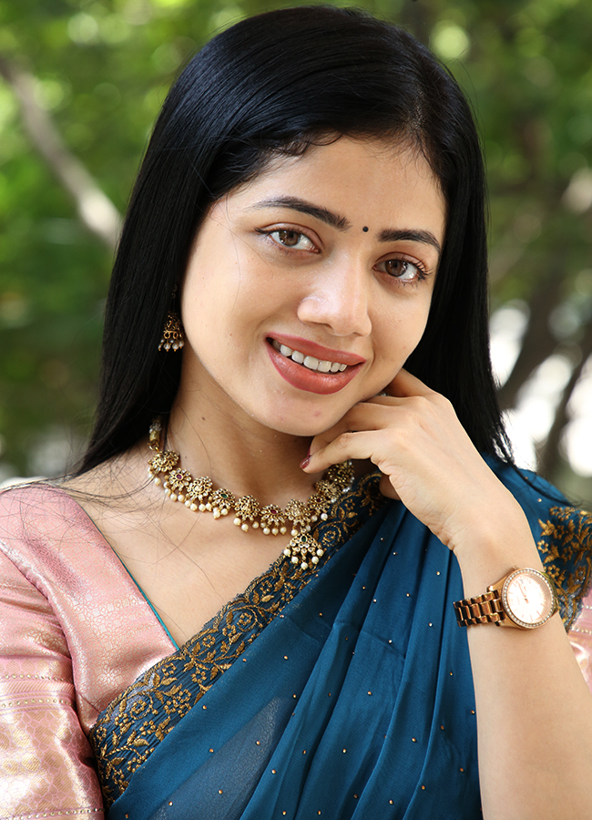 Kotha Malupu Movie Heroine Bhairavi Ardhya Deka HD Photos18