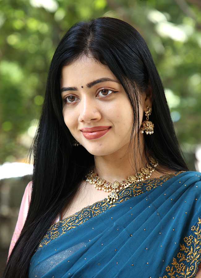 Kotha Malupu Movie Heroine Bhairavi Ardhya Deka HD Photos6
