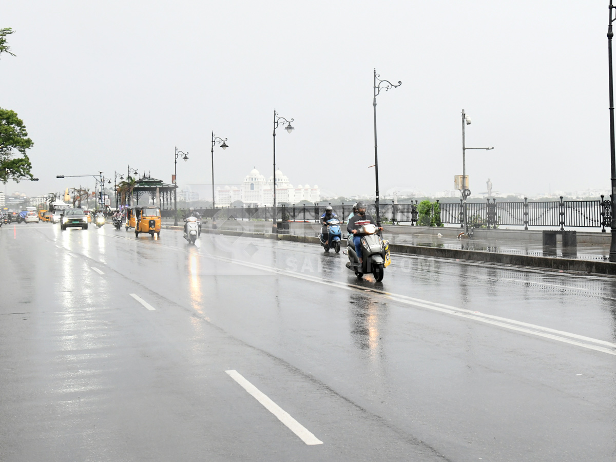 Heavy Rainfall In Parts Of Hyderabad Photos11