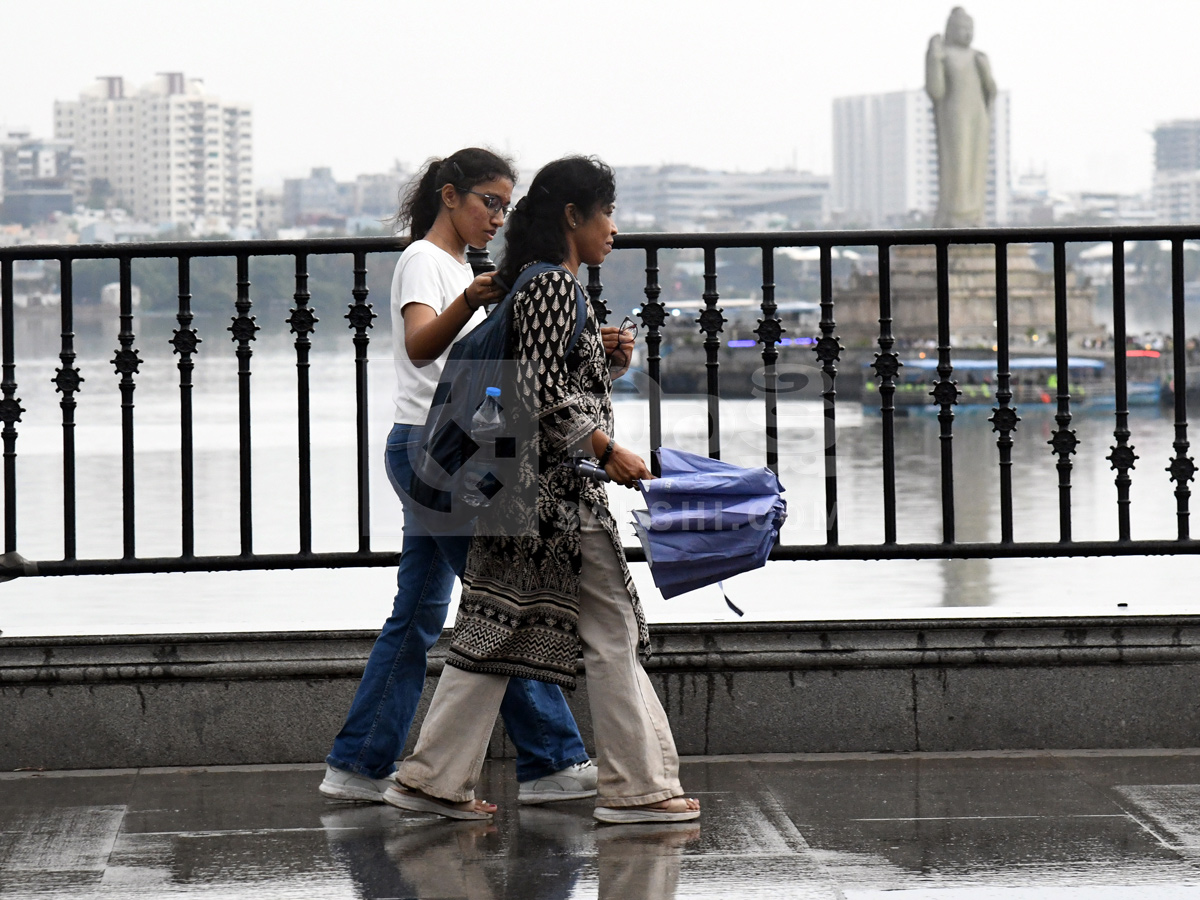 Heavy Rainfall In Parts Of Hyderabad Photos20