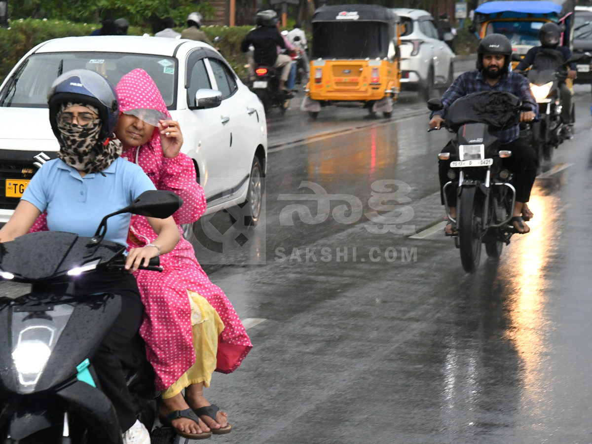Heavy Rainfall In Parts Of Hyderabad Photos26