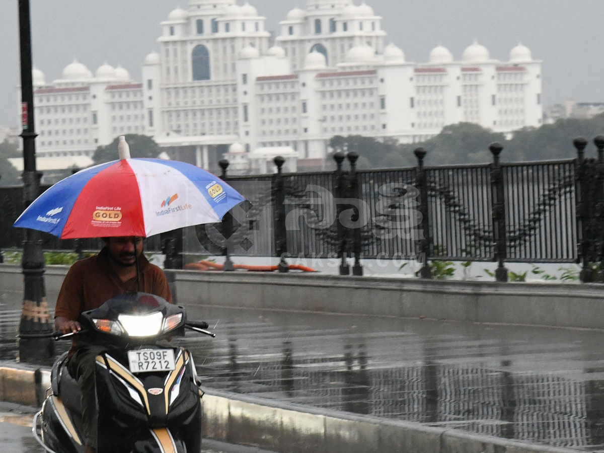 Heavy Rainfall In Parts Of Hyderabad Photos7