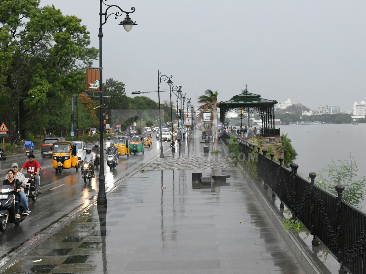 Heavy Rainfall In Parts Of Hyderabad Photos9