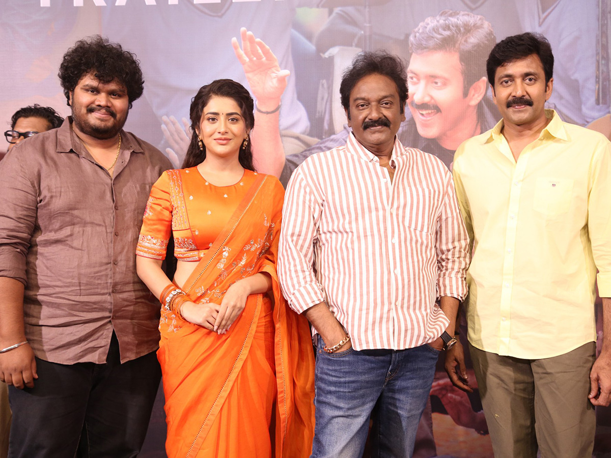 Vadde Naveen Transfer Trimurthulu Movie Trailer Out Now13