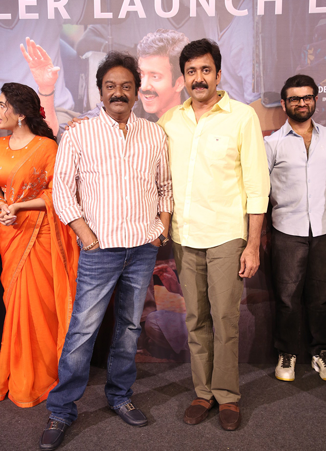 Vadde Naveen Transfer Trimurthulu Movie Trailer Out Now5