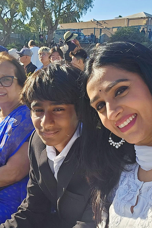 Actress Laya on Her Daughter Graduation Day Photos4