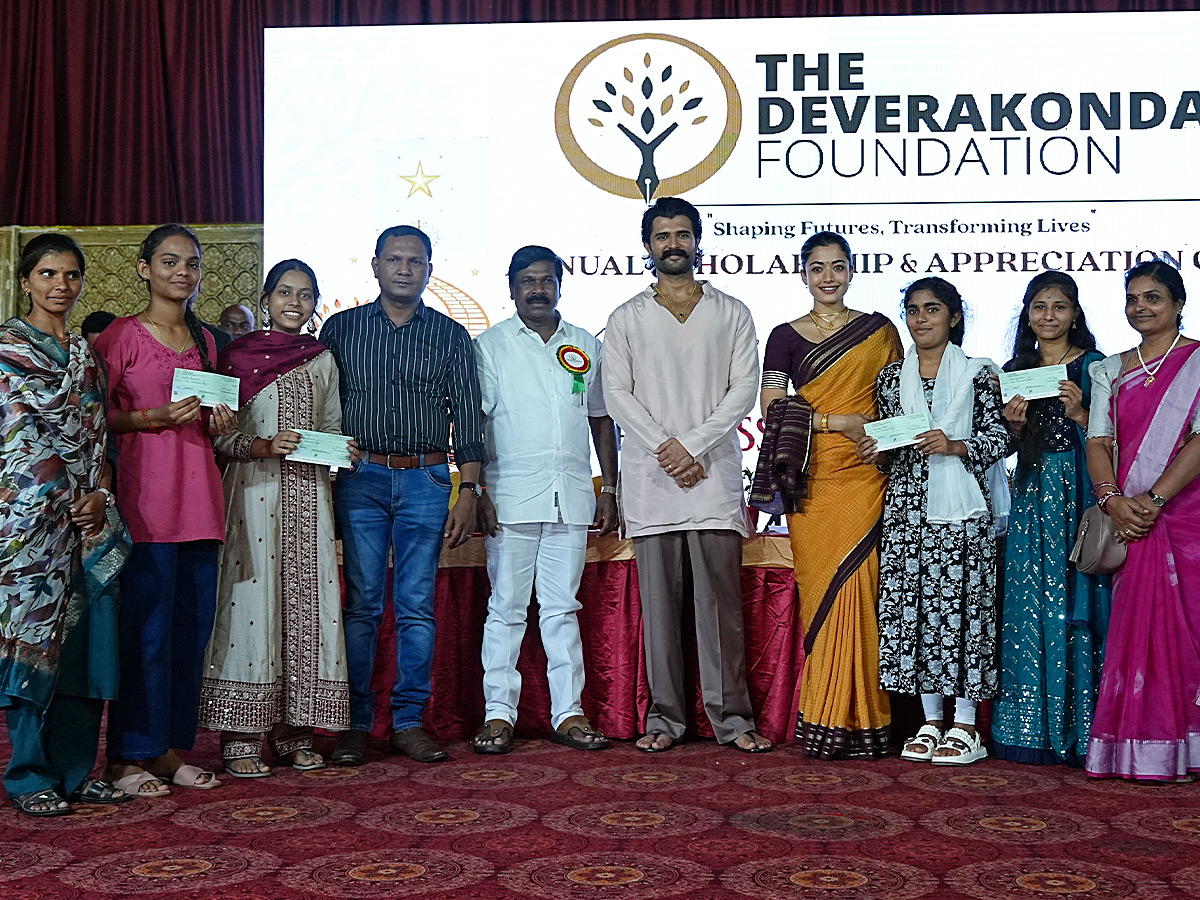 Vijay and Rashmika in their hometown for a noble event Photos12