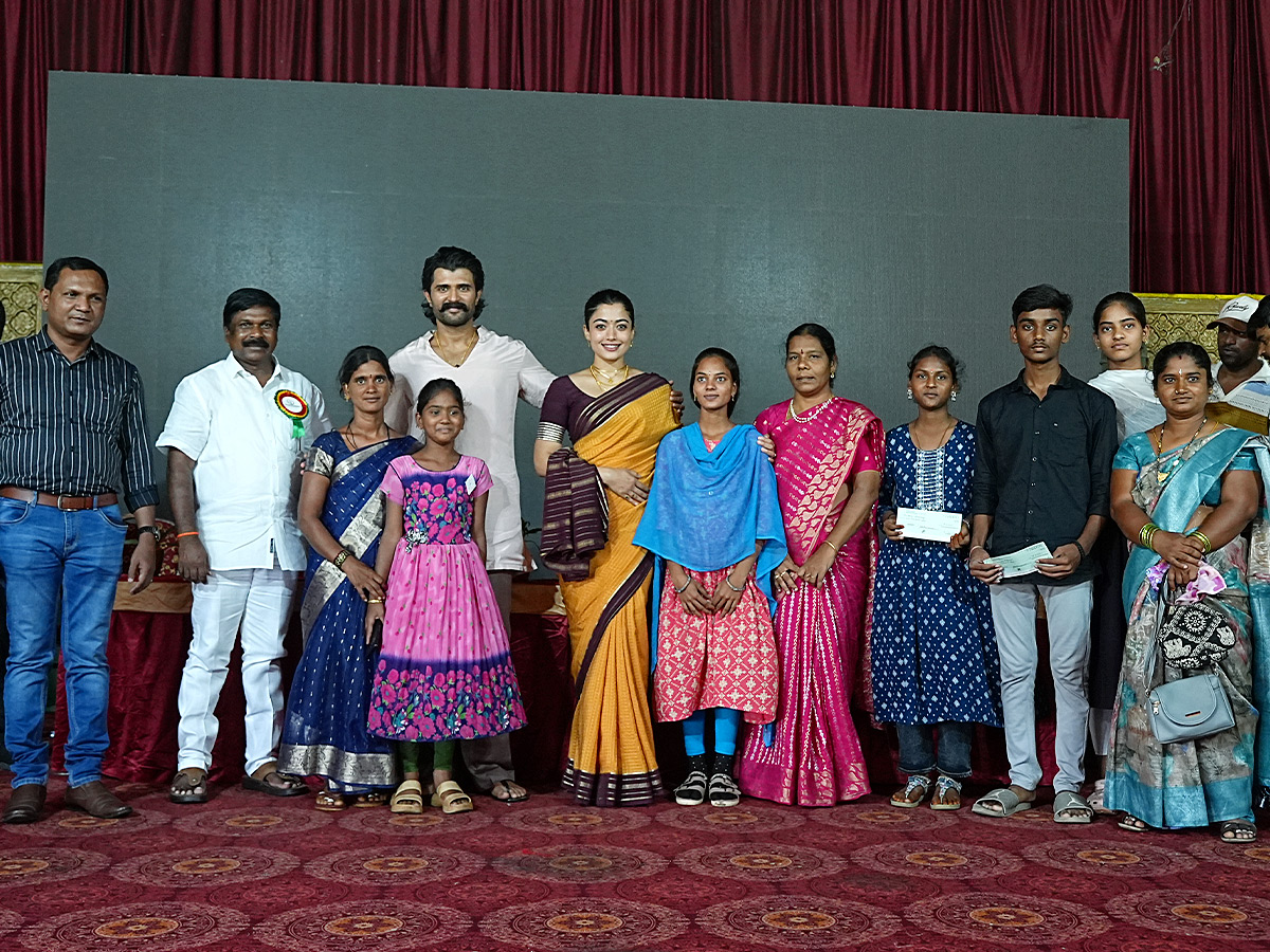 Vijay and Rashmika in their hometown for a noble event Photos13