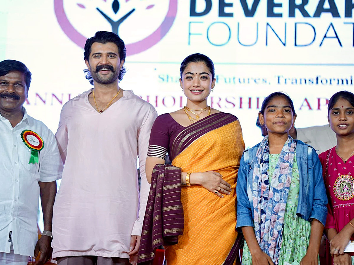 Vijay and Rashmika in their hometown for a noble event Photos14