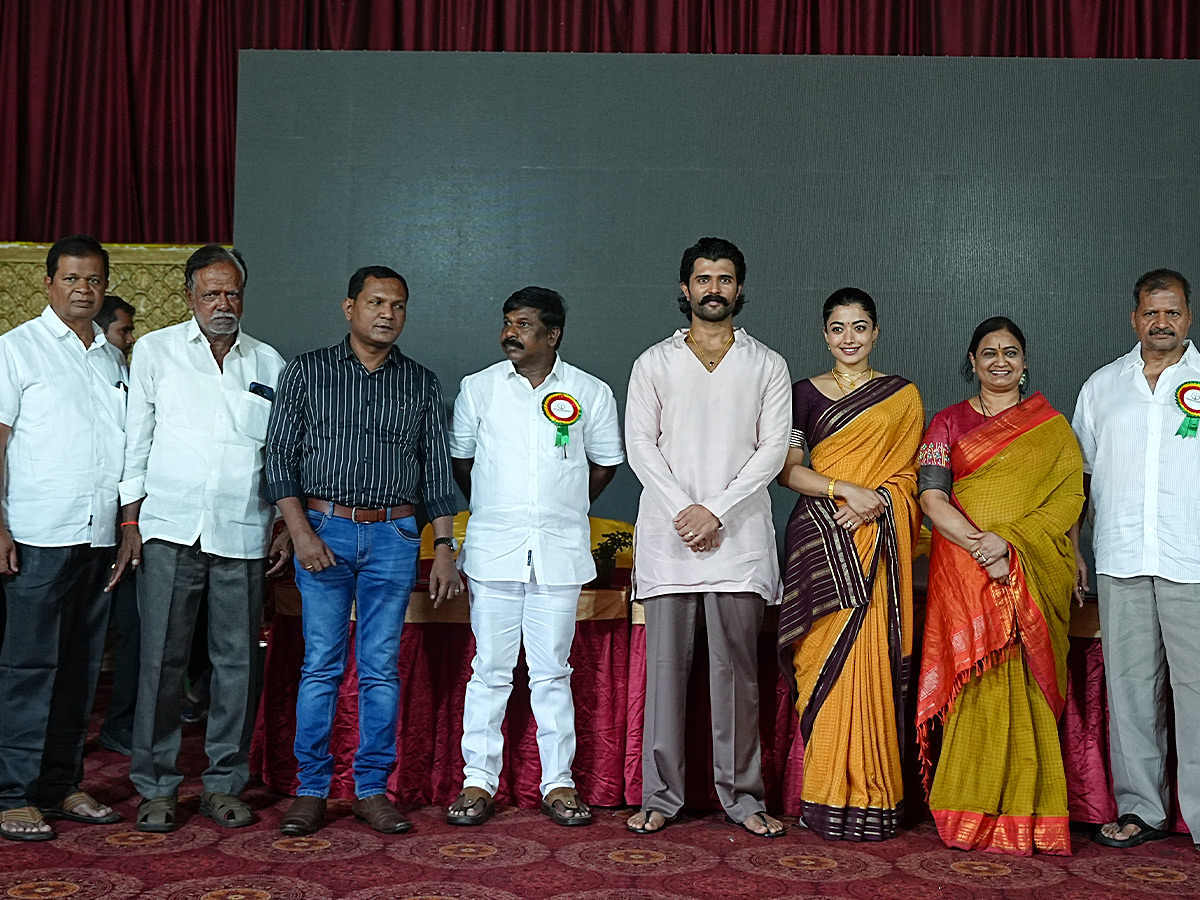 Vijay and Rashmika in their hometown for a noble event Photos3