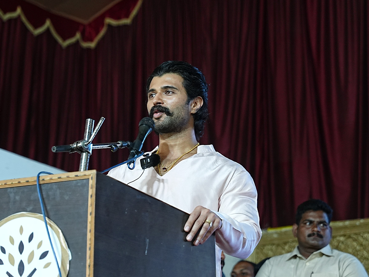 Vijay and Rashmika in their hometown for a noble event Photos7