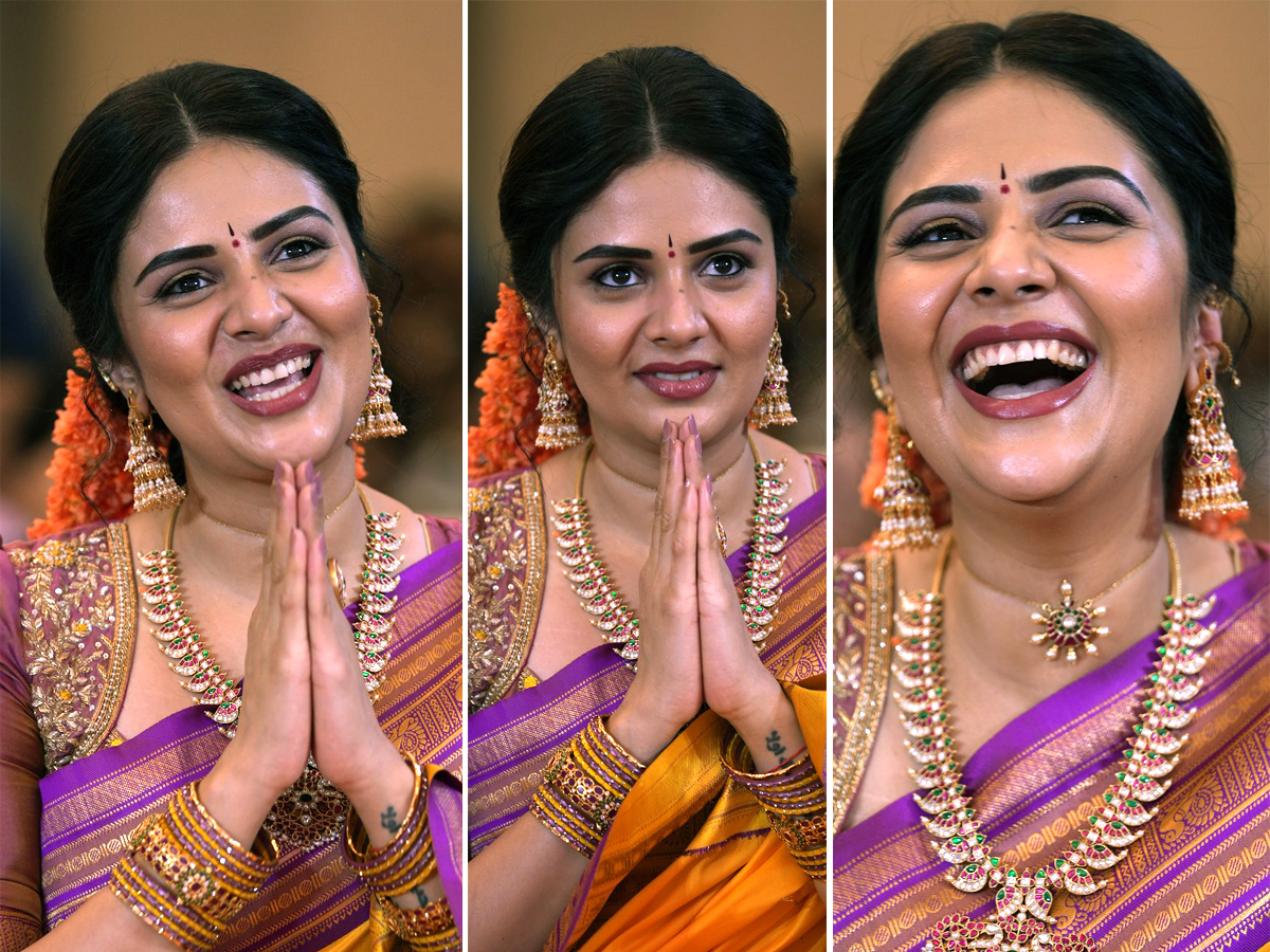 Sreemukhi In Maa Inti Bangaram Movie Pre Release Event1