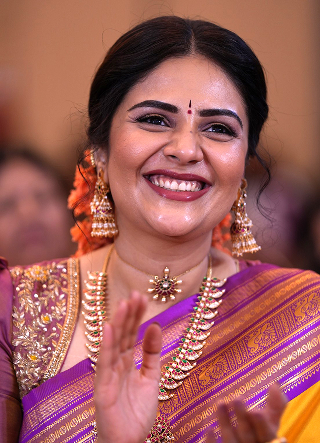 Sreemukhi In Maa Inti Bangaram Movie Pre Release Event10