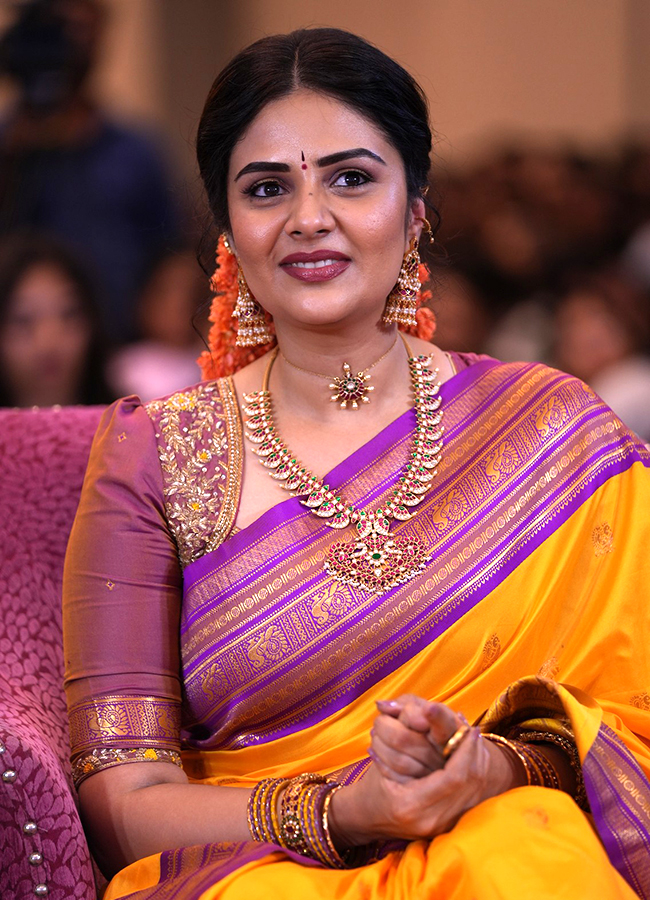 Sreemukhi In Maa Inti Bangaram Movie Pre Release Event5