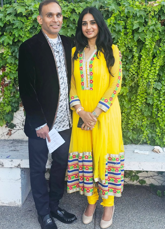 20 Years of Marriage: Actress Laya Celebrates with Her Husband2